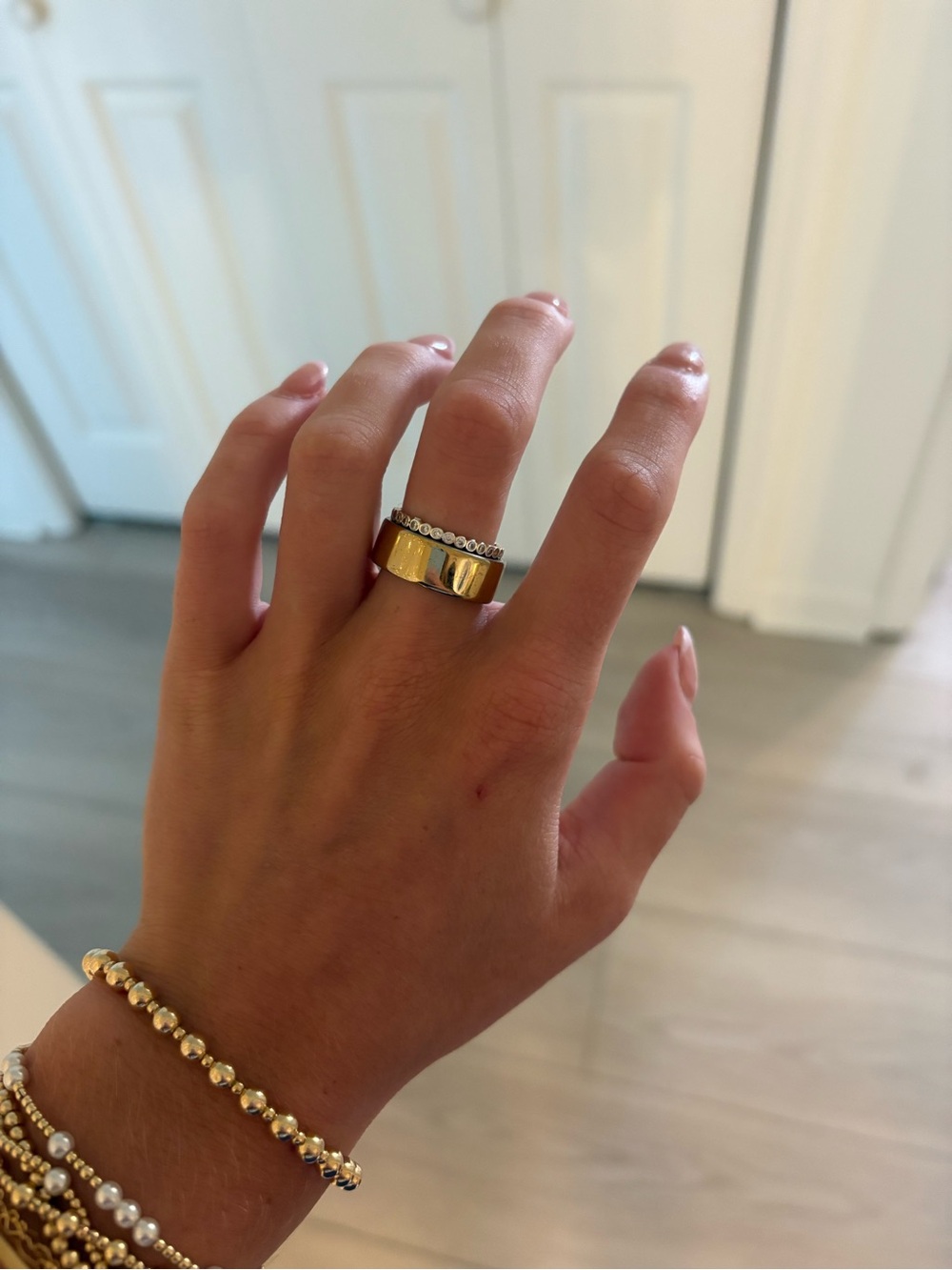 Oura ring 4 in gold, size 7